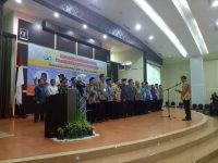 Menteri Koordinator Bidang Politik, Hukum, dan Keamanan (Menkopolhukam) RI, Jenderal TNI (Purn) Wiranto saat melantik pengurus Pusat Studi Pancasila dan Bela Negara Universitas Islam Negeri Sunan Kalijaga Yogyakarta FOTO : NADHIR ATTAMIMI