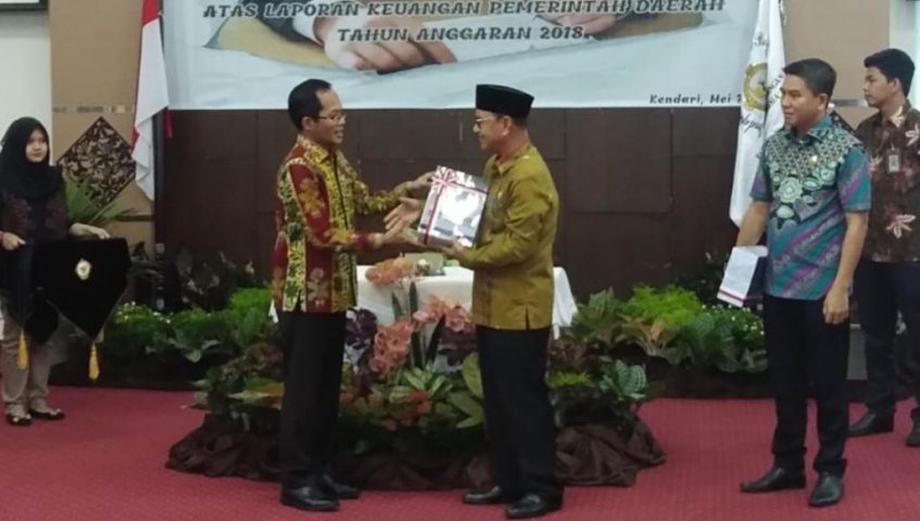 Raih WTP Ketiga Kali, Bupati Konsel Apresiasi Kinerja OPD, Dukungan DPRD dan Masyarakat