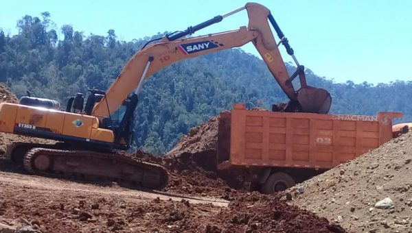 Warga dan Perusahaan Ricuh Soal Tambang, Kolaka Utara Mencekam﻿