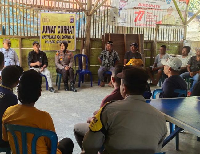 Polsek Sorawolio Gelar Jumat Curhat, Kapolsek Minta Masyarakat Jaga Kamtibmas Aman dan Kondusif