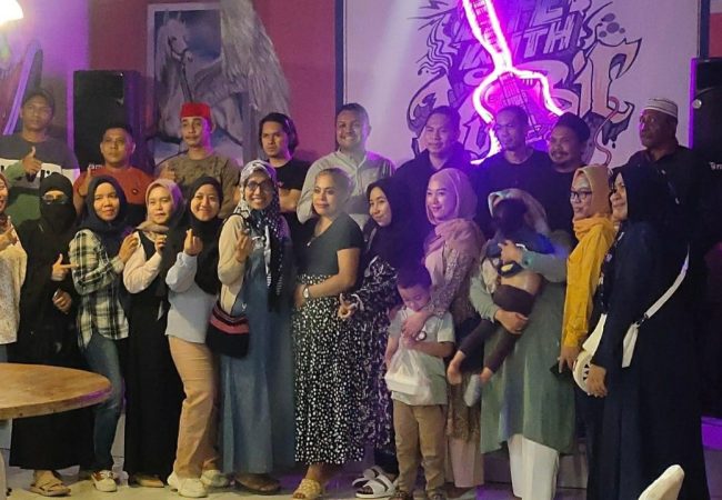 Wujudkan Semangat Kekeluargaan, PPK dan PPS se-Kecamatan Katobu Silaturahmi Lewat Bukber