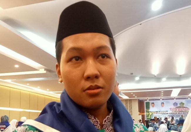 Pelimpahan dari Orang Tuanya, Pria 18 Tahun ini jadi Calon Jamaah Haji Termuda