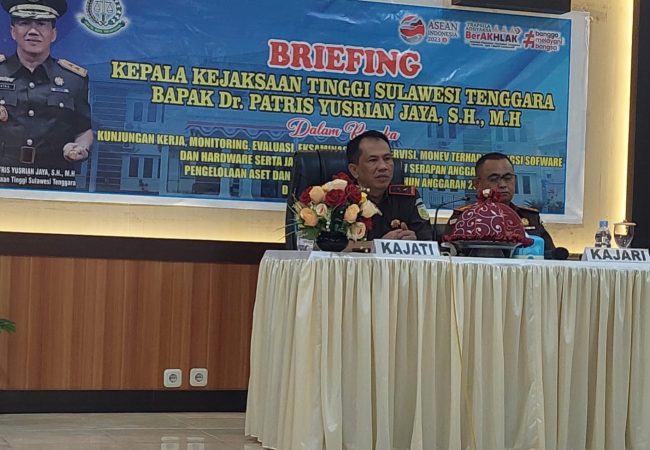 Kunker ke Kejari Muna, Kajati Sultra Tekankan Penegakan Hukum yang Profesional dan Beradab