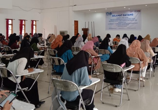 Stikes Pelita Ibu Laksanakan TPA untuk Mahasiswa Baru