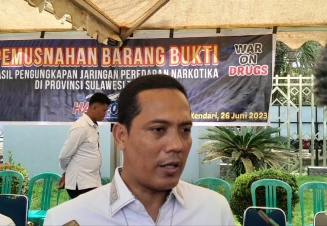 BNNP Sultra Musnahkan Ratusan Sabu dan Ribuan Ganja, Muh Santoso: Berkat Kerjasama dengan Pihak Ekspedisi Pengiriman