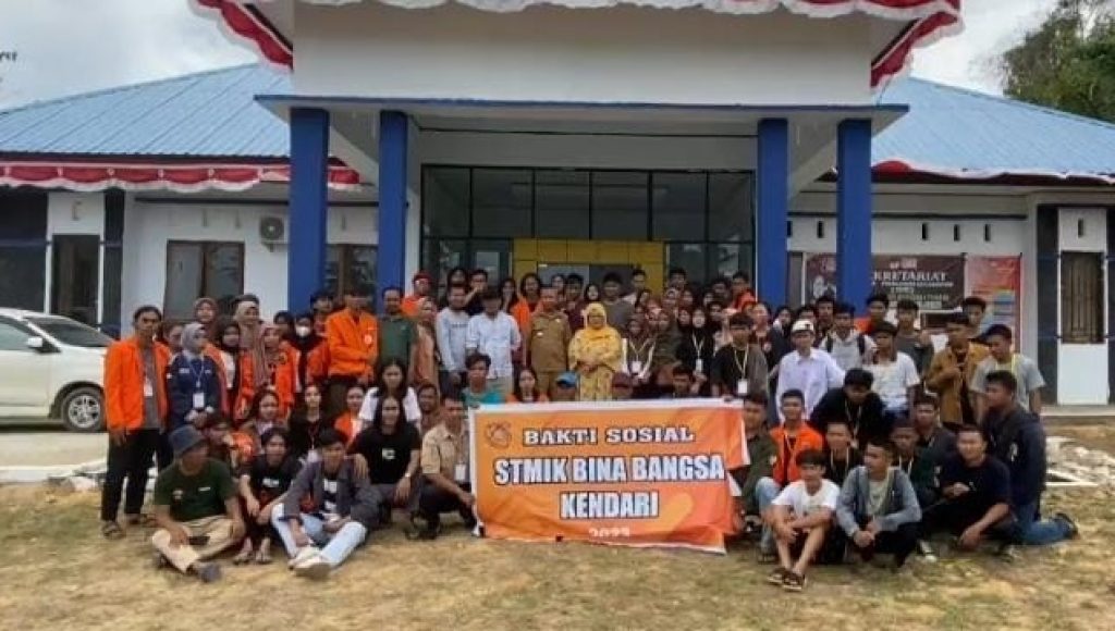Wujud Pengabdian di Masyarakat, KBM STMIK Bina Bangsa Kendari Gelar Baksos di Kolono Timur