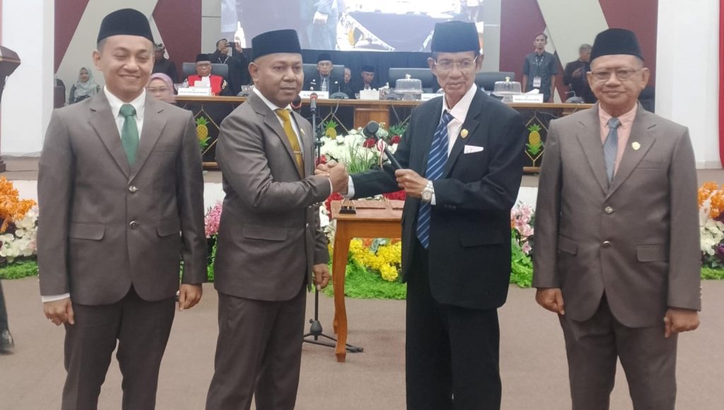 Pimpinan Sementara DPRD Kota Baubau Resmi Ditetapkan