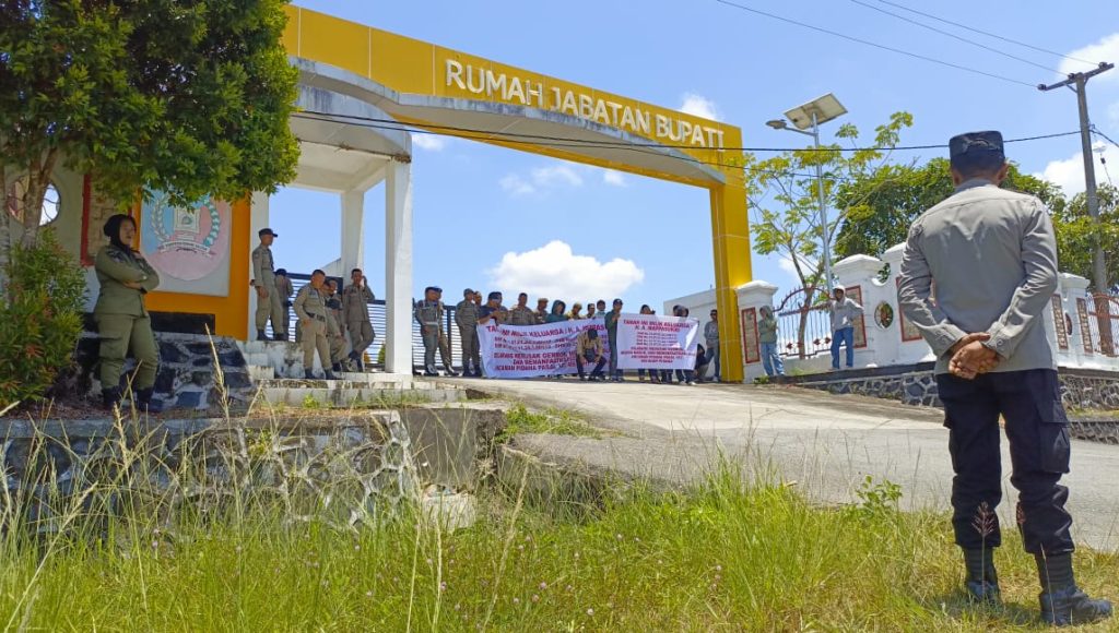Rujab Bupati Konsel Disegel