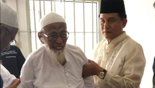Yusril Berhasil Yakinkan Jokowi untuk Bebaskan Abubakar Baasyir