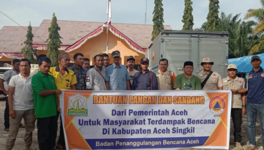 ﻿BPB Aceh Bantu Korban Kebakaran