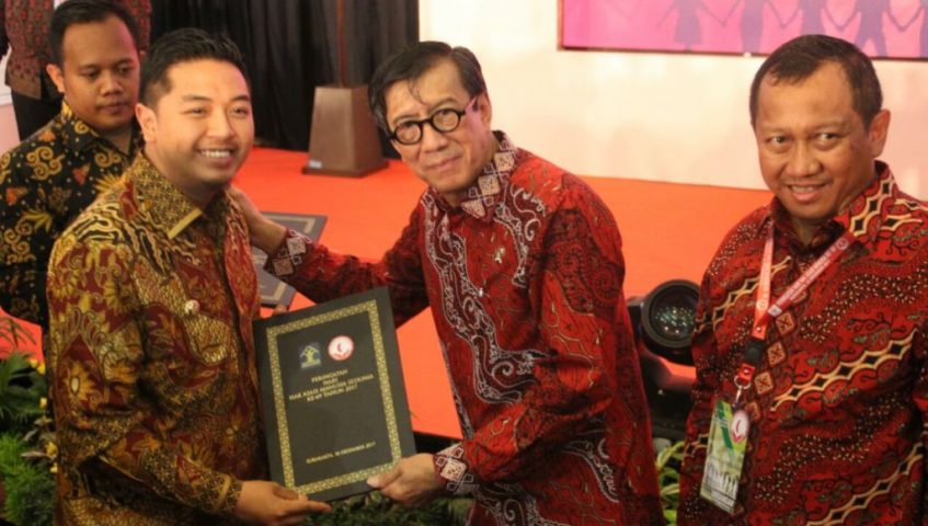 ADP-SUL Raih Penghargaan Peduli HAM Dihari Peringatan HAM se-Dunia&nbsp;