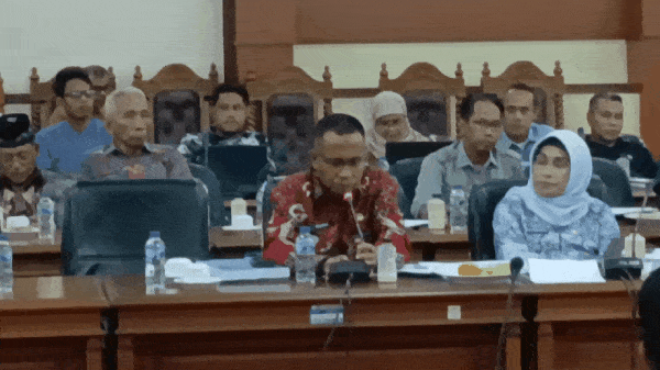 Banggar DPRD Sultra Ungkap 1.688 Kendaraan Berat di Sultra Tak Teregistrasi, Potensi Kebocoran PAD