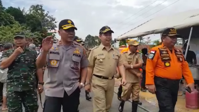 Banjir di Kendari, Plt Gubernur Sultra: Utamakan Keselamatan Penduduk, Jangan Ada Korban Jiwa