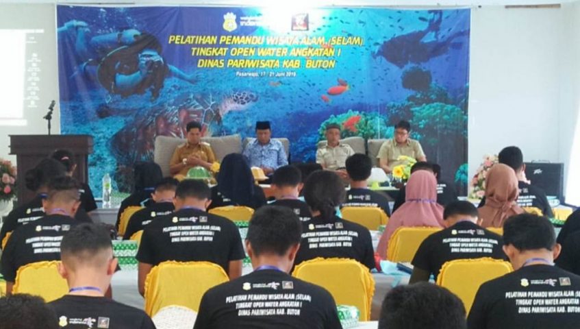 Pelatihan Pemandu Wisata di Buton