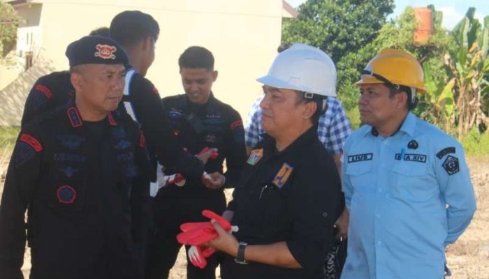 Dinas Cipta Karya bersama Brimob Polda Sultra Lakukan Peletakan Batu Pertama Pembangunan Kolam Renang