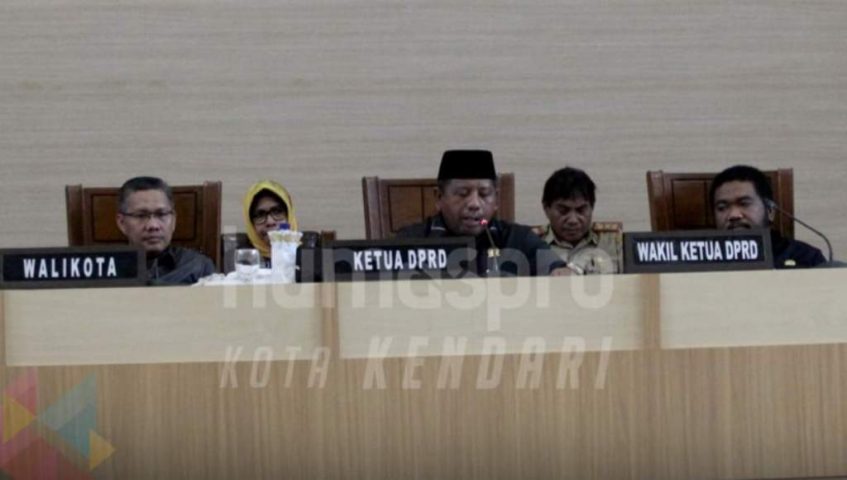 Walikota Kendari Sampaikan Pidato Raperda APBD 2020