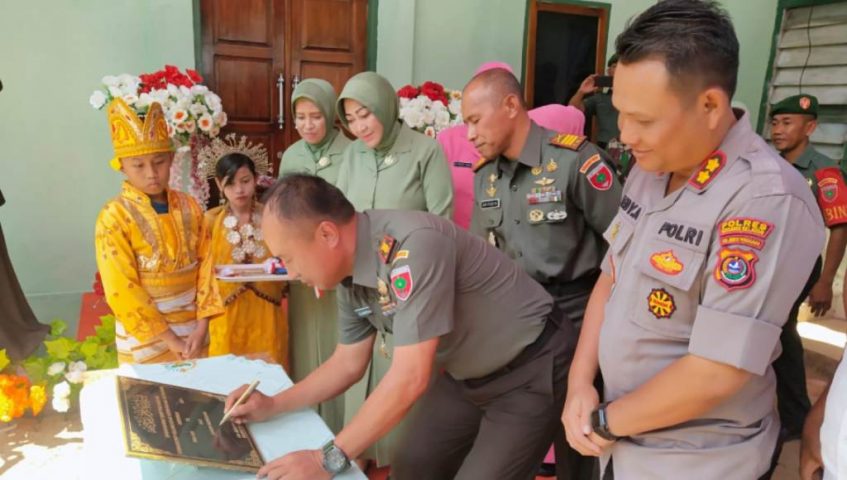 Dandim Kendari Resmikan Pembangunan Aula dan Rehab Kantor Koramil Lainea