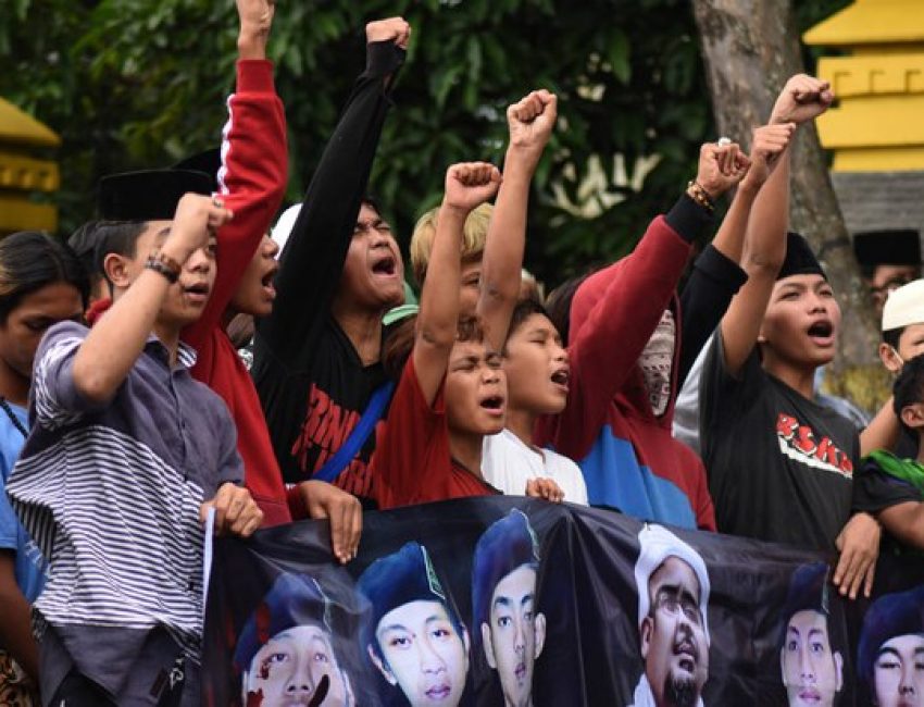Melarang Front Pembela Islam: Terlambat namun Melampaui