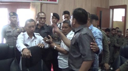 Anggota DPRD Kolaka Beda Pendapat Karena Penggunaan Jalan Untuk Tambang