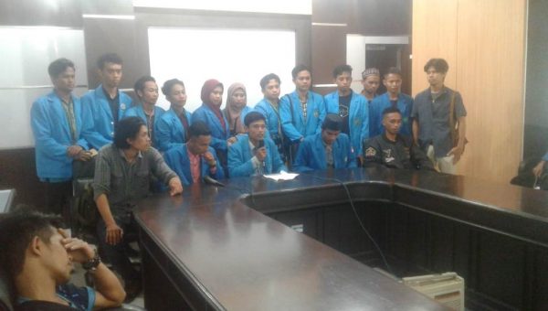 KBM IAIN Kendari Minta Kapolri dan Menkopolhukam Dicopot