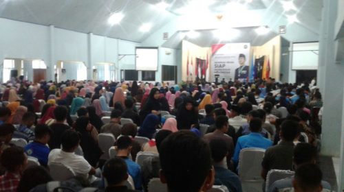 Ribuan Mahasiswa Hadiri Kuliah Umum AHY di IAIN Kendari