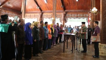 Ahmad Marzuki  Lantik Pejabat Eselon III dan IV