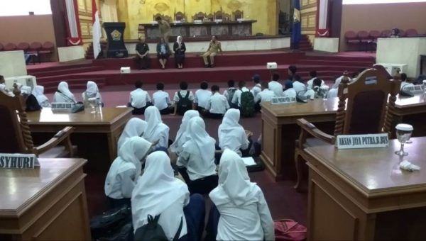 ﻿Gudung Paripurna jadi Ruang Belajar MTsN 2 Kendari