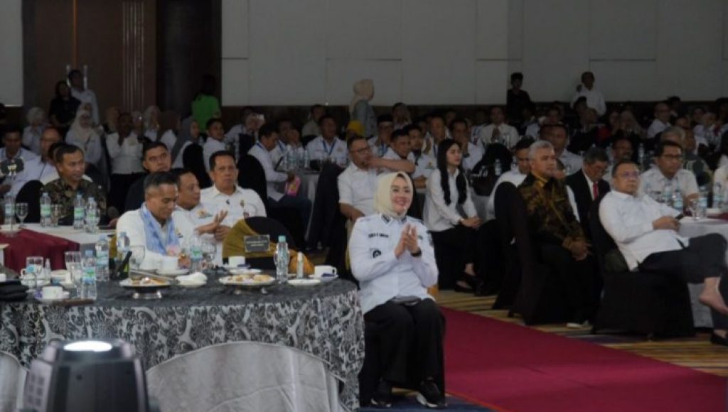 Wali Kota Kendari Hadiri Rapimprov Kadin Sultra 2025