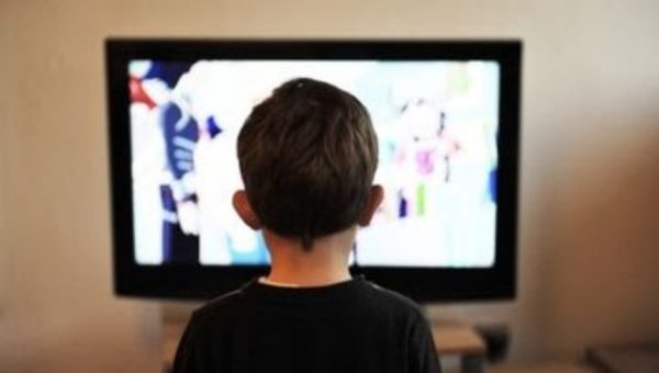 Kalangan Remaja Milenial di Tengah Gempuran Tayangan Televisi