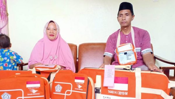 ﻿Penjual Bakso Bakar Keliling Naik Haji