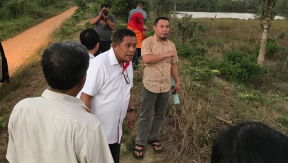 Blusukan Ke Lambuya Konawe, Hugua Tinjau Tanggul Penahan Banjir