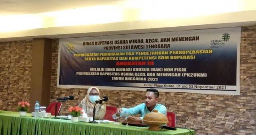 Tingkatkan PK2UKM, Dinas Koperasi dan UMKM Sultra Gelar Pelatihan
