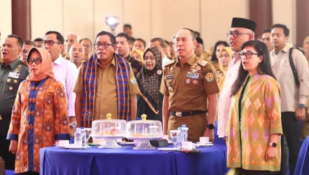 Wamendagri Minta Gubernur Sultra Percepat Penyelesaian RTRW