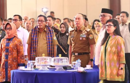Wamendagri Minta Gubernur Sultra Percepat Penyelesaian RTRW