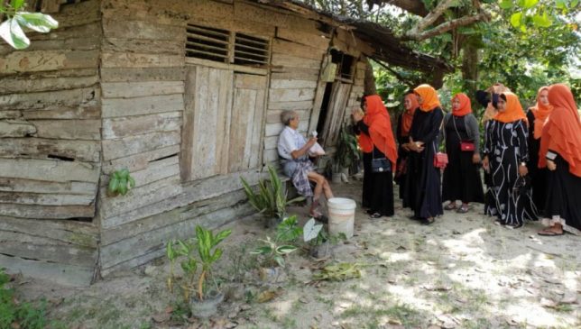 https://tegas.co/sar-kendari-salurkan-daging-kurban-pemulung-abang-becak-kebagian/amp/