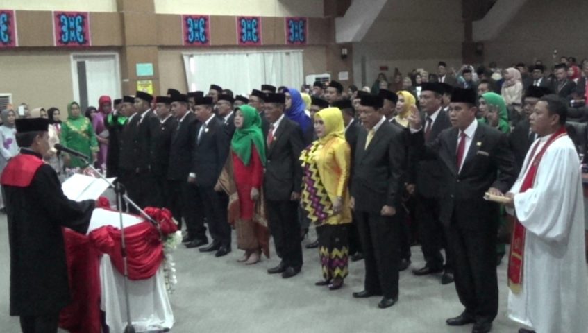30 Anggota DPRD Kolaka Periode 2019-2024 Dilantik