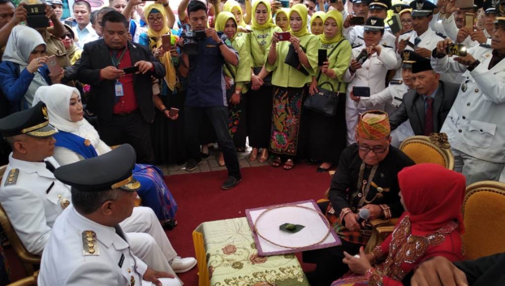 Menuju Konawe Gemilang Kery dan Gusli Disambut Dengan Mombesara Owose