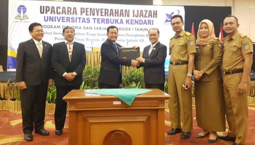 Dorong Percepatan SDM, Pemda Konsel Teken MoU Dengan UT Kendari