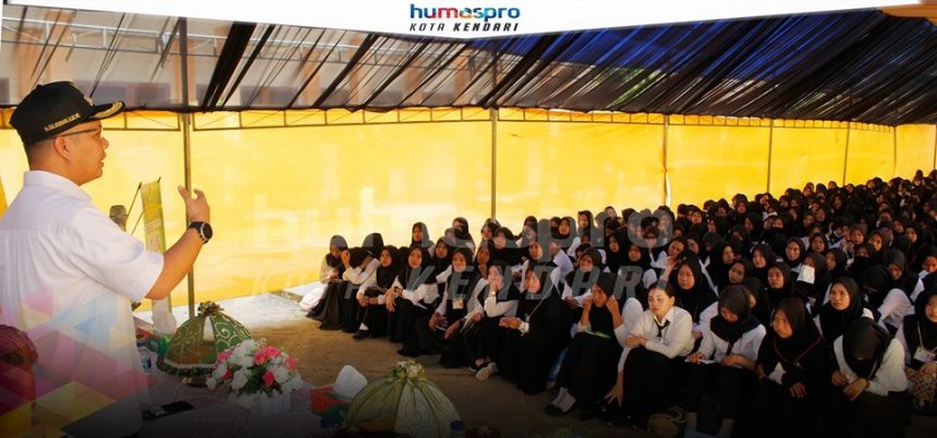 Sulkarnain Berikan Kuliah Umum di Stikes Mandala Waluya