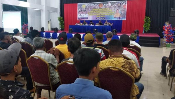 Hadiri Bimtek Satlinmas Ini Pesan Sekda Baubau﻿