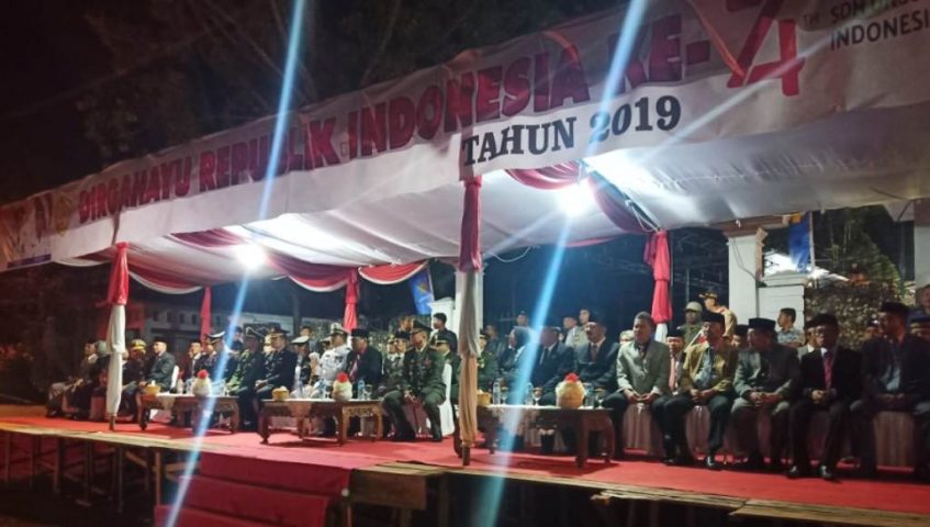 Jelang HUT RI Ke-74 Warga Baubau Gelar Malam Taptu