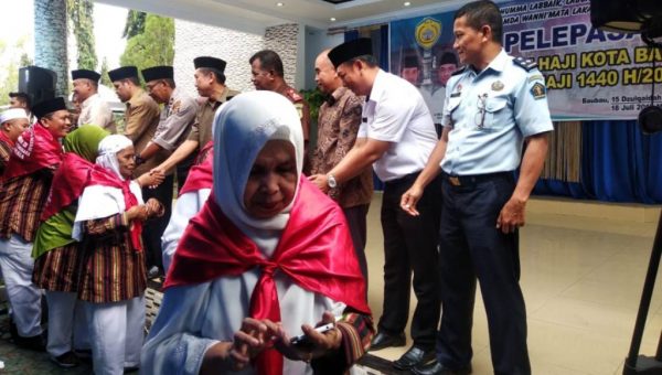 ﻿Sekda Baubau Lepas 172 JCH