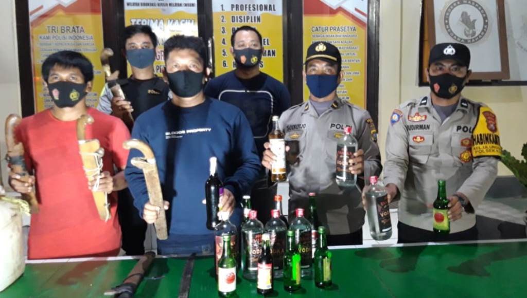Polisi Amankan Miras dan Sajam Saat Operasi Sikat Anoa 2020