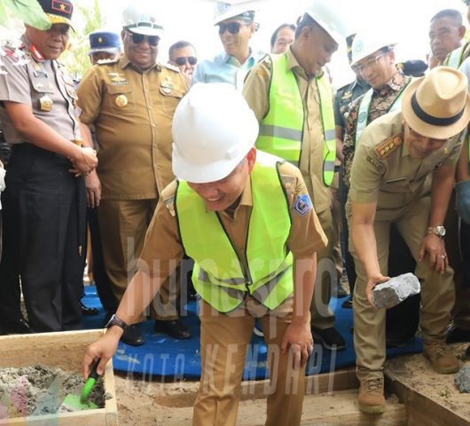 Ali Mazi: Pembangunan Jalan Kendari-Toronipa Merupakan Program Unggulan
