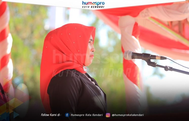 Nahwa Umar Pimpin Upacara HUT ke-74 RI di Halaman Kantor Wali Kota Kendari