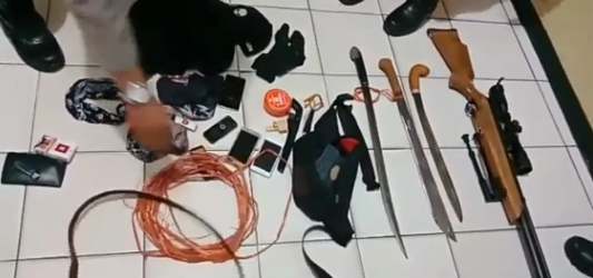 Video Tim Patroli Polres Baubau Tangkap Terduga Perusuh