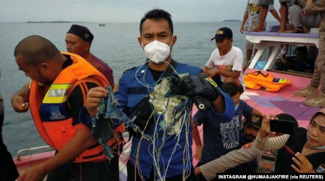 Menhub: Petugas Masih Cari Pesawat Sriwijaya Air yang Hilang Kontak