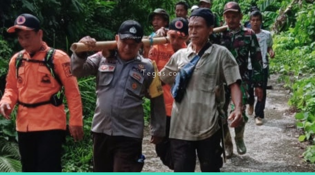 Seorang Warga Kolut Tertimbun Longsor Polisi Turun Tangan
