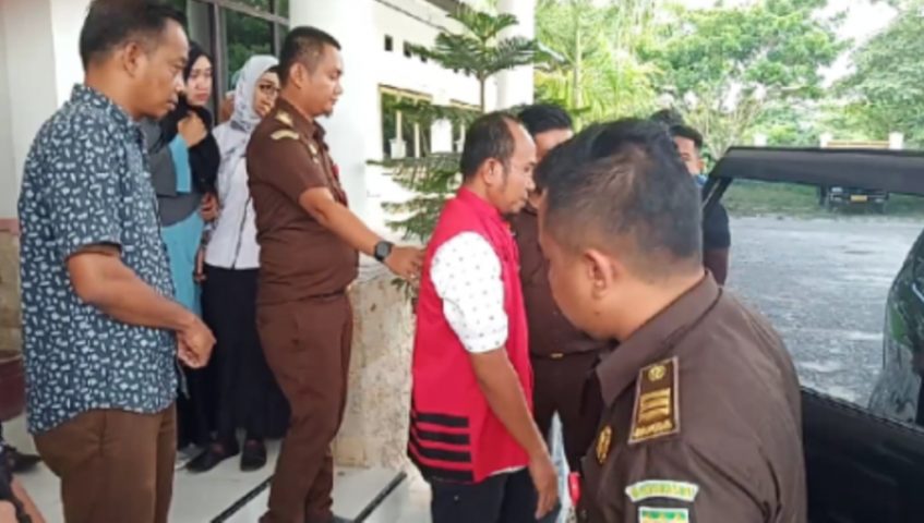 Kejari Konsel Tahan Tiga Tersangka Proyek Padang Pengembalaan Ternak
