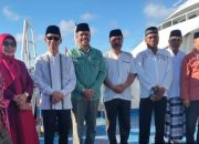 Lepas Jamaah Calon Haji Wakatobi, Haliana Ingatkan Jaga Kesehatan